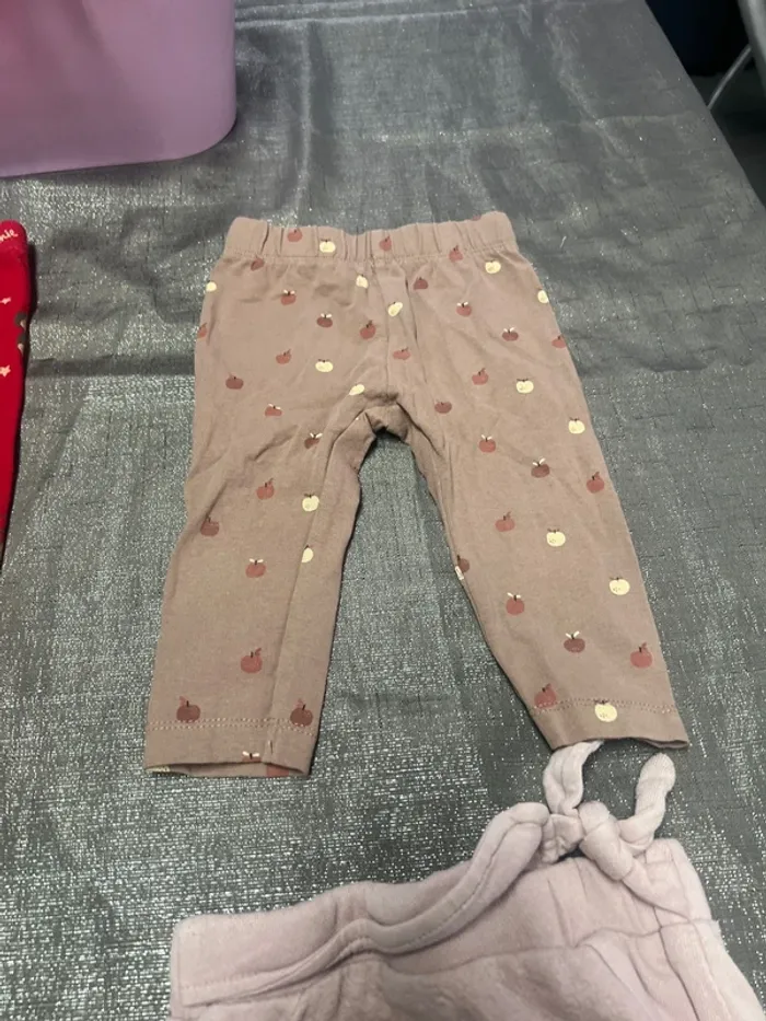 Lot pantalon short 9 mois - photo numéro 7