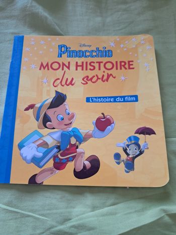 Livre histoire pinocchio