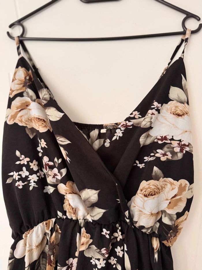 Robe à fleurs à volants - photo numéro 2