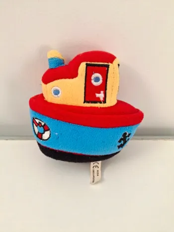 Peluche bateau