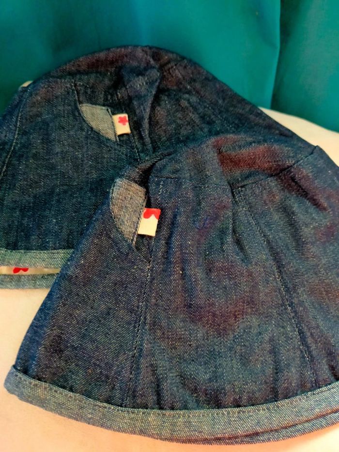 Bob bébé en jean motifs fleurs – Taille 52cm – Neuf - photo numéro 6