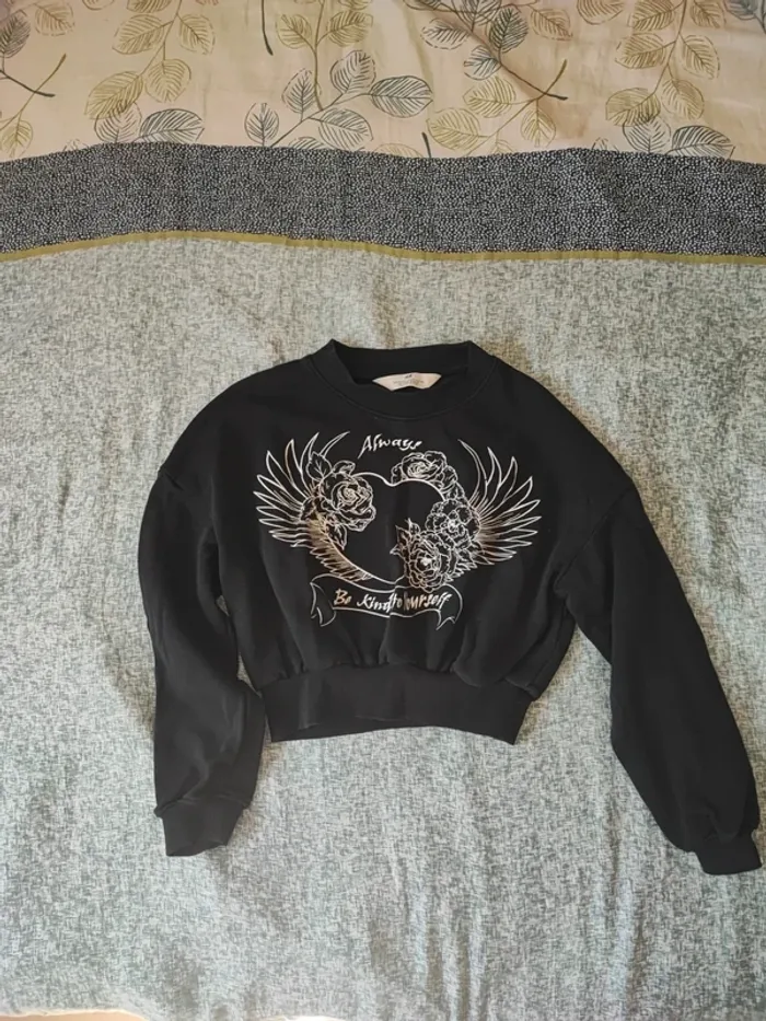 Sweat crop top taille 8 / 10 ans