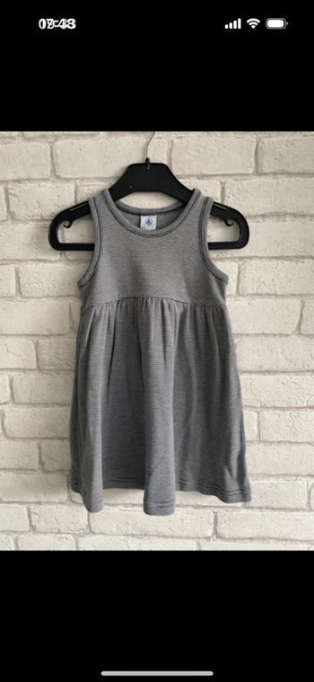 Robe petit bateau taille 18 mois