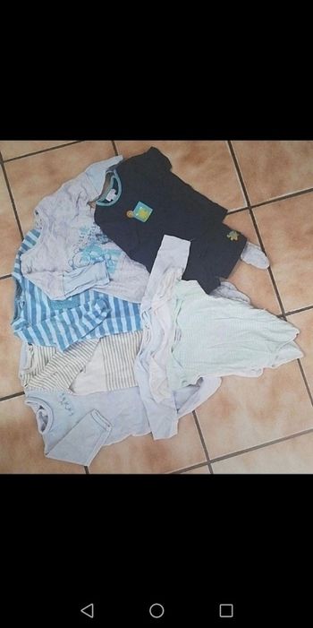 Lot pyjamas bodies 18 mois