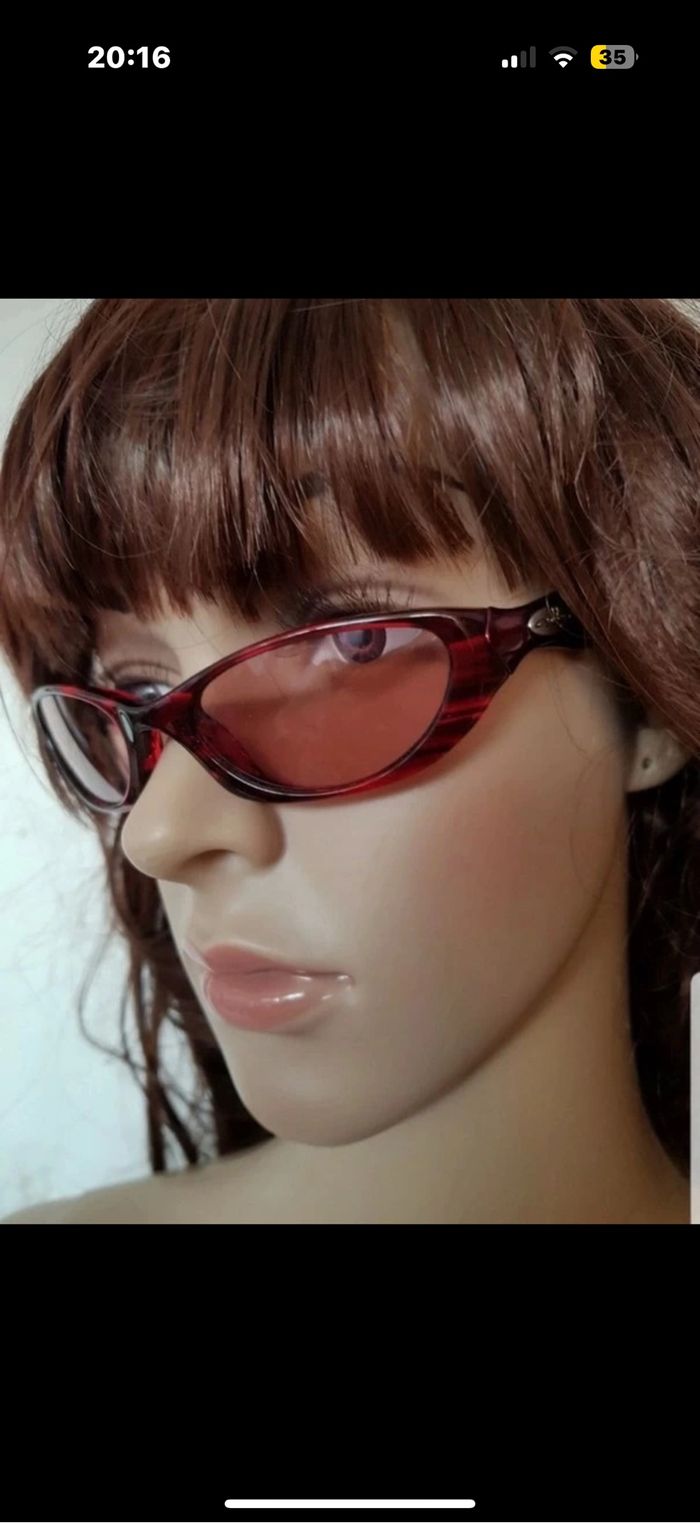 lunettes de soleil Oakley modèle Halo Cherry