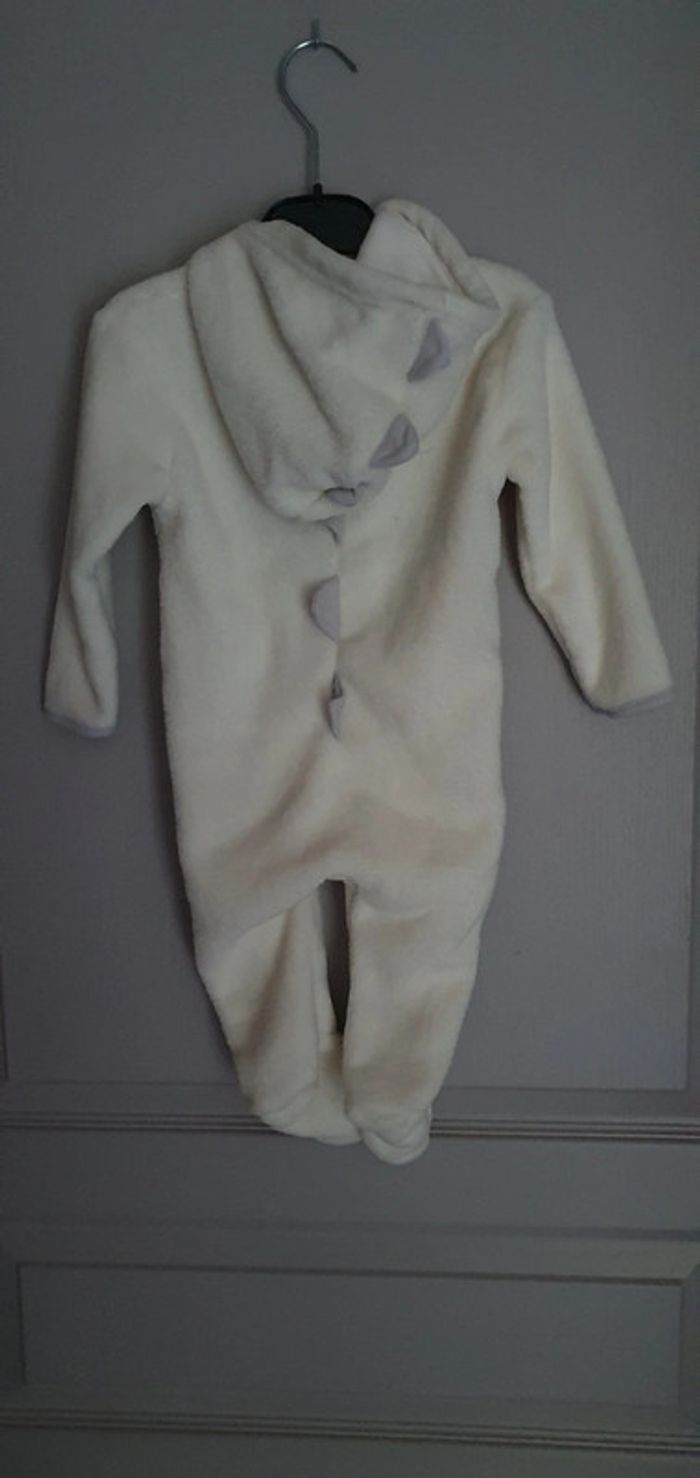 Combinaison dragon 9 mois - photo numéro 2