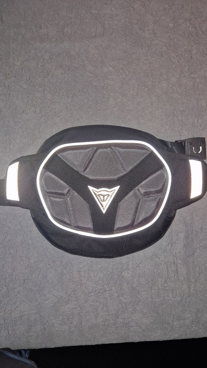 Sacoche banane dainese neuve - photo numéro 2