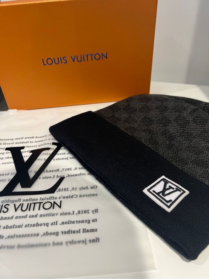 Bonnet Louis Vuitton noir - photo numéro 2