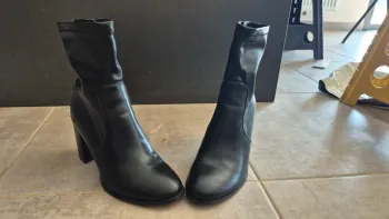 Bottines noires à talon