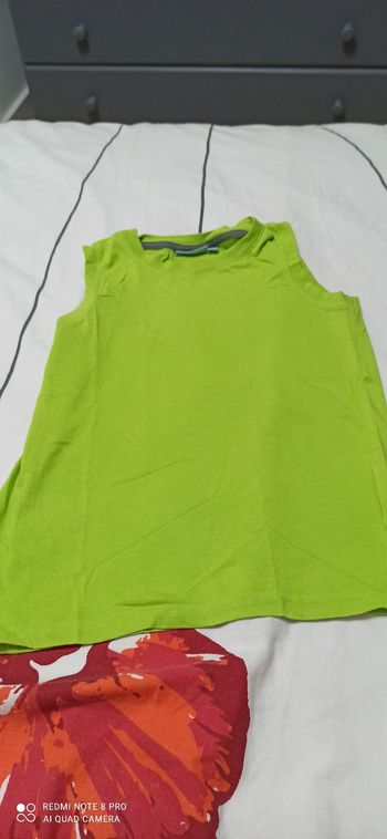 2 débardeurs 10 ans