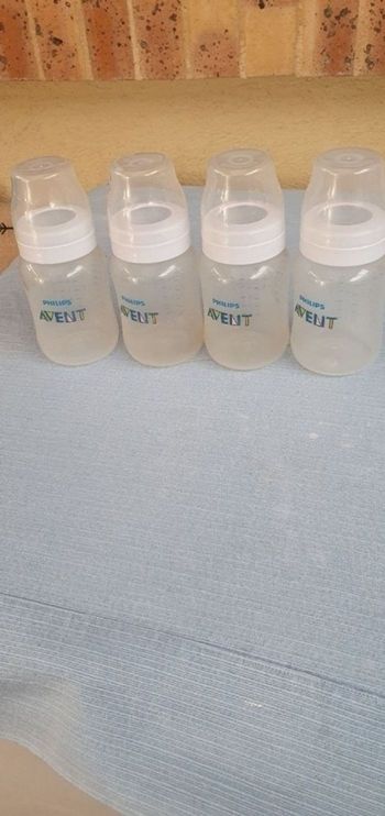lot 4 biberons 260ml 300ml tétine 3 mois neuve,Avent Philips