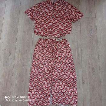 Ensemble chemisette jupe t36/38 Pull& Bear