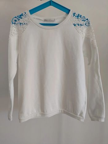 House pull blanc dentelle M