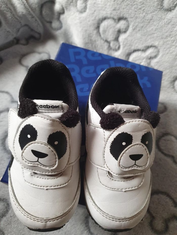 Baskets chaussures tennis panda Reebok