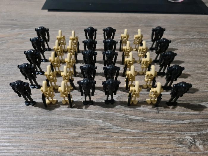 Figurines type lego 20 droides de combats + 20 super droides star wars