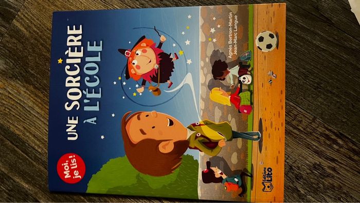 Livre « moi je lis « une sorcière à l’école - photo numéro 4