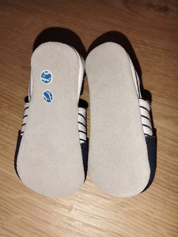 Chaussons souples obcuir obaïdi 6-12 mois