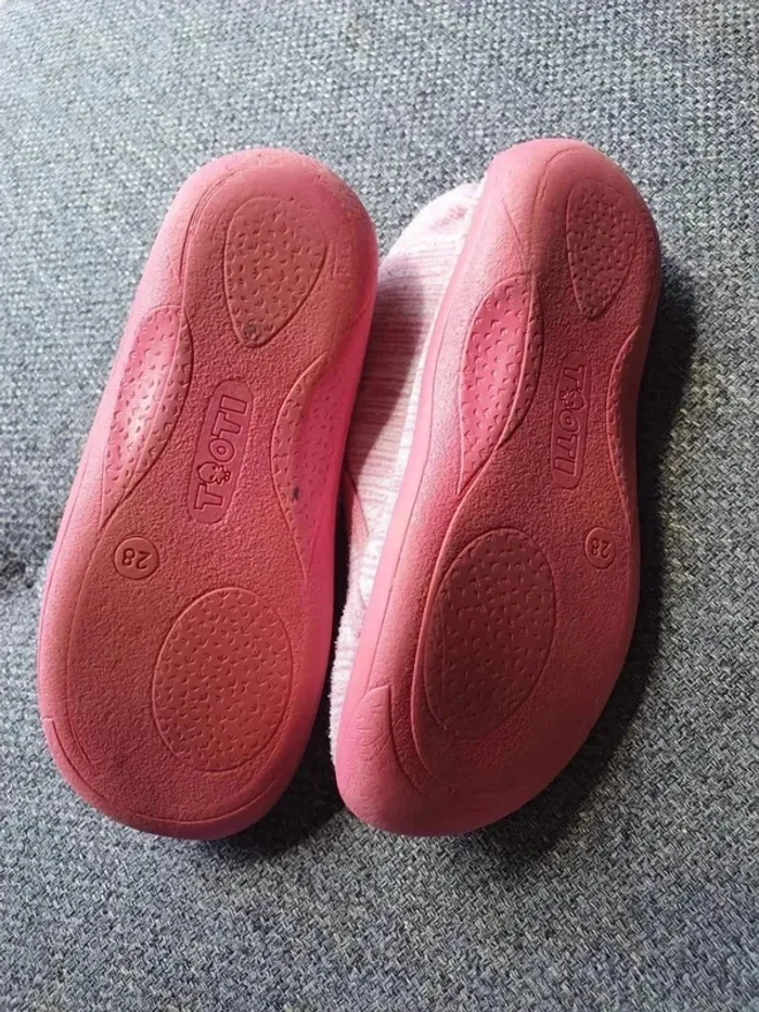 Chaussons Pointure 28 - photo numéro 4