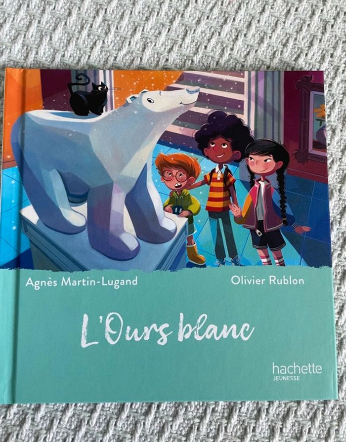 Livre macdo " L’ours blanc "