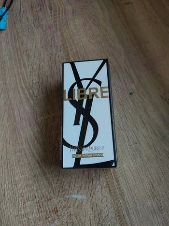 Neuf avec étiquette·Yves Saint Laurent