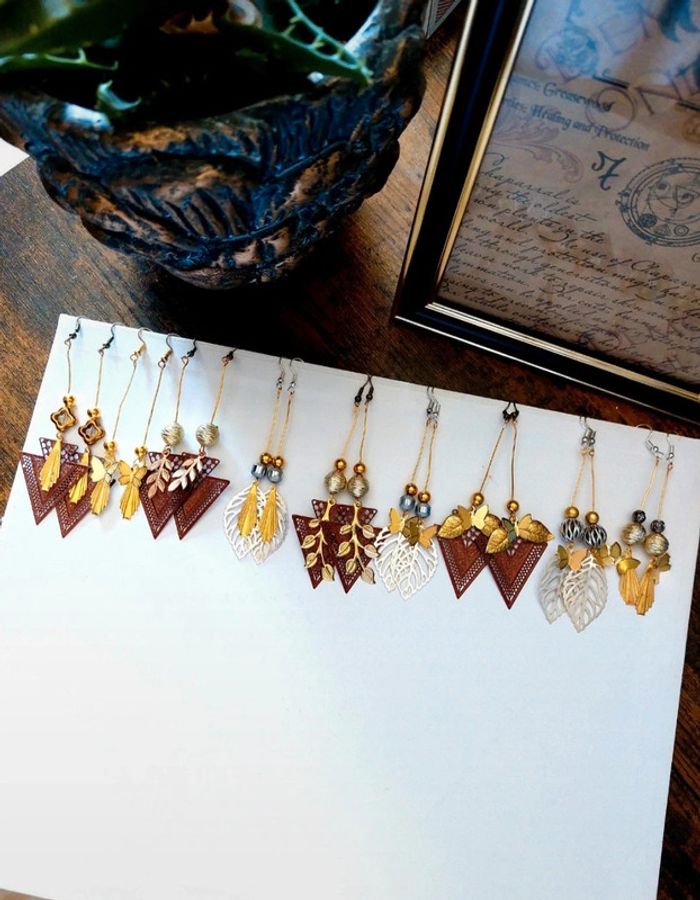 Magnifique paire de boucles d'oreilles pendantes style vintage coquette dark academia - photo numéro 2