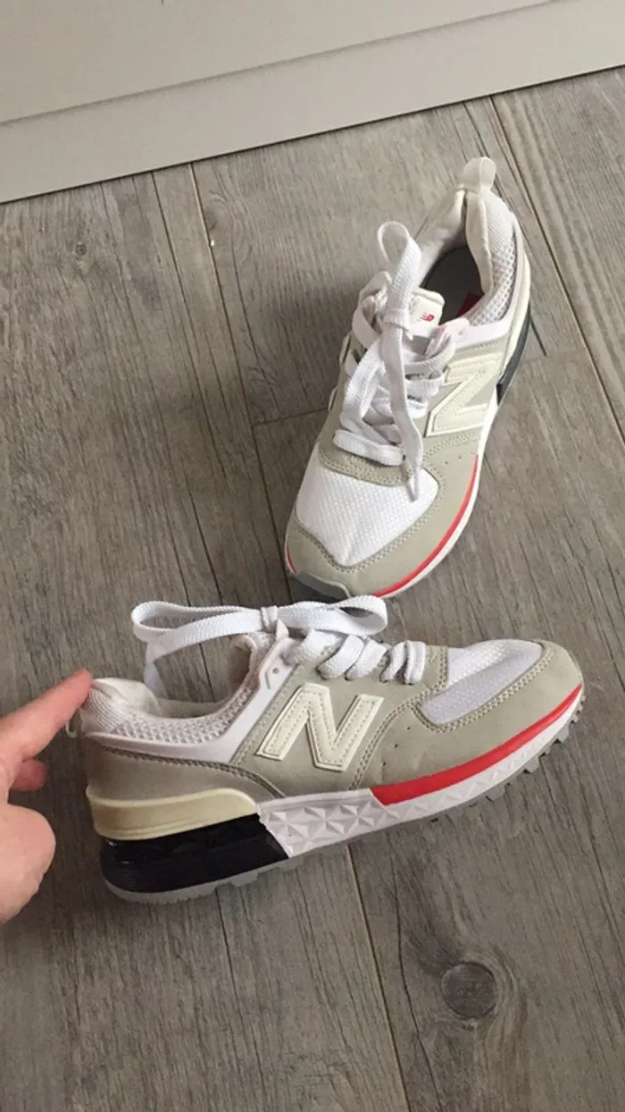 Baskets neuves Taille 35 - photo numéro 2
