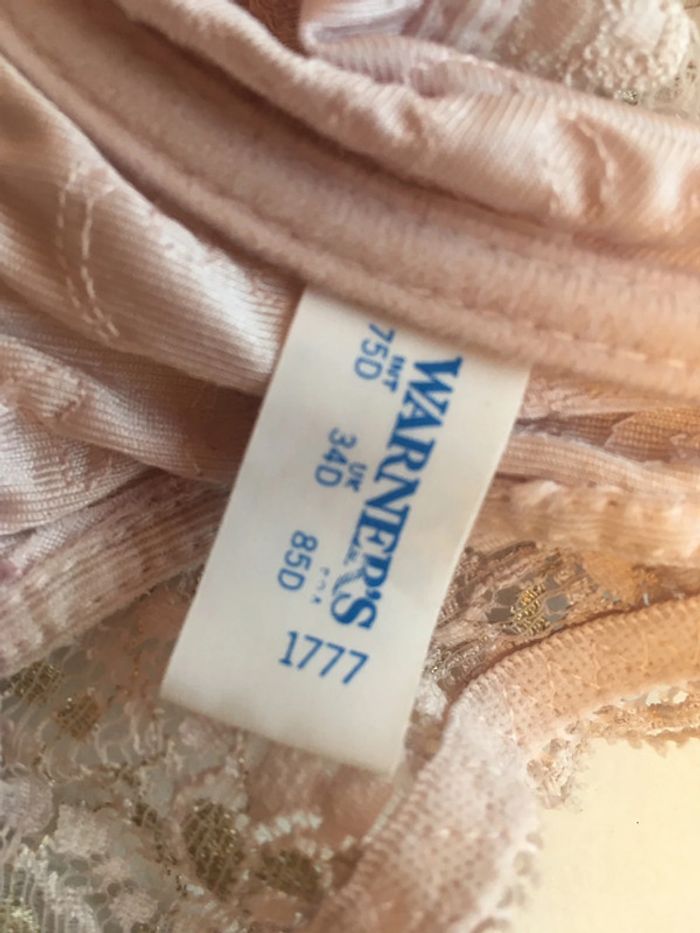 Soutien-gorge Warners dentelle vieux rose/mauve 85D neuf sans étiquette - photo numéro 3