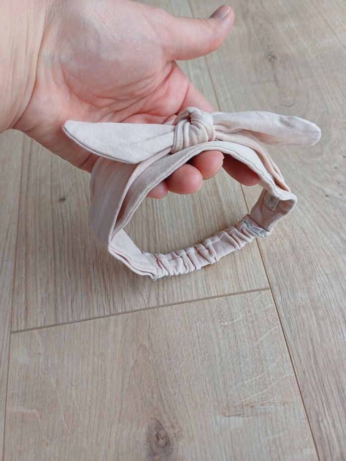 Bandeau noeud beige - photo numéro 3