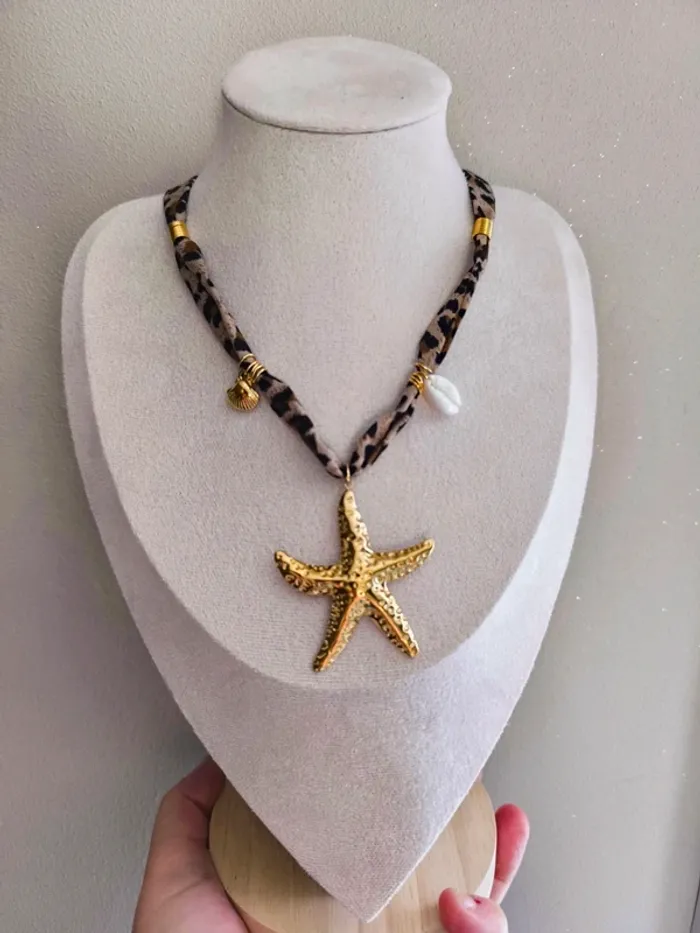 Collier motif léopard avec étoile de mer dorée - photo numéro 7