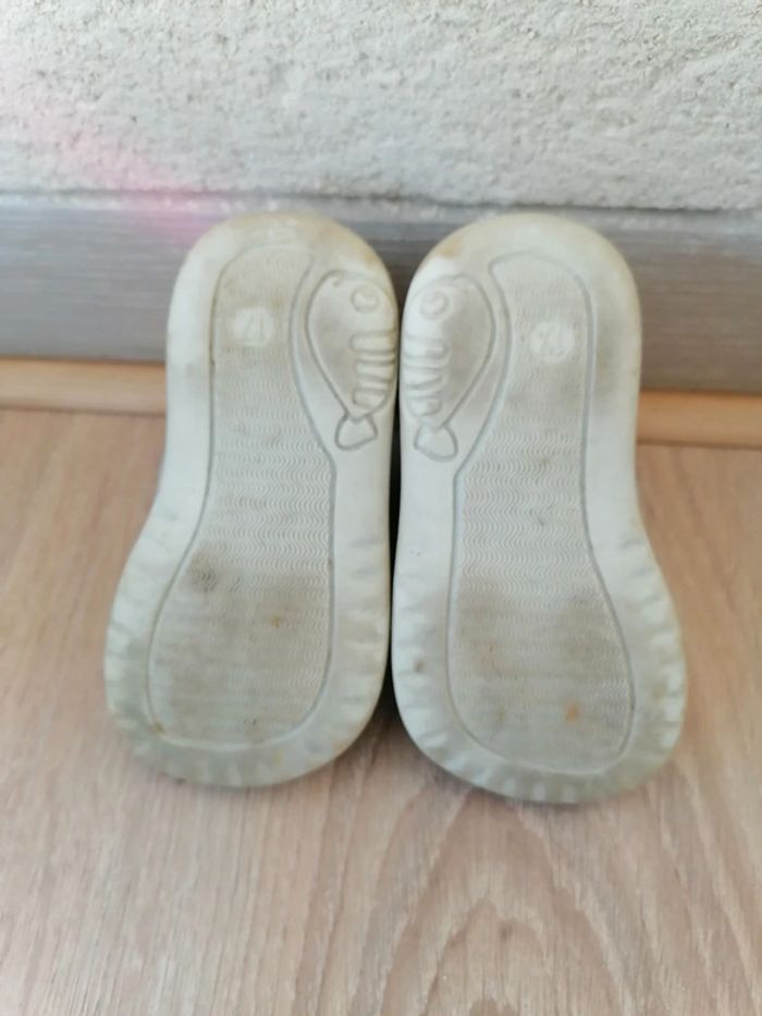 Chaussure ouverte T17 - photo numéro 2