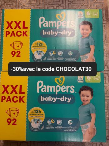 Deux XXL carton de couche  pampers taille 6 normale