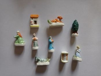 Lot de 9 fèves 'crèche"