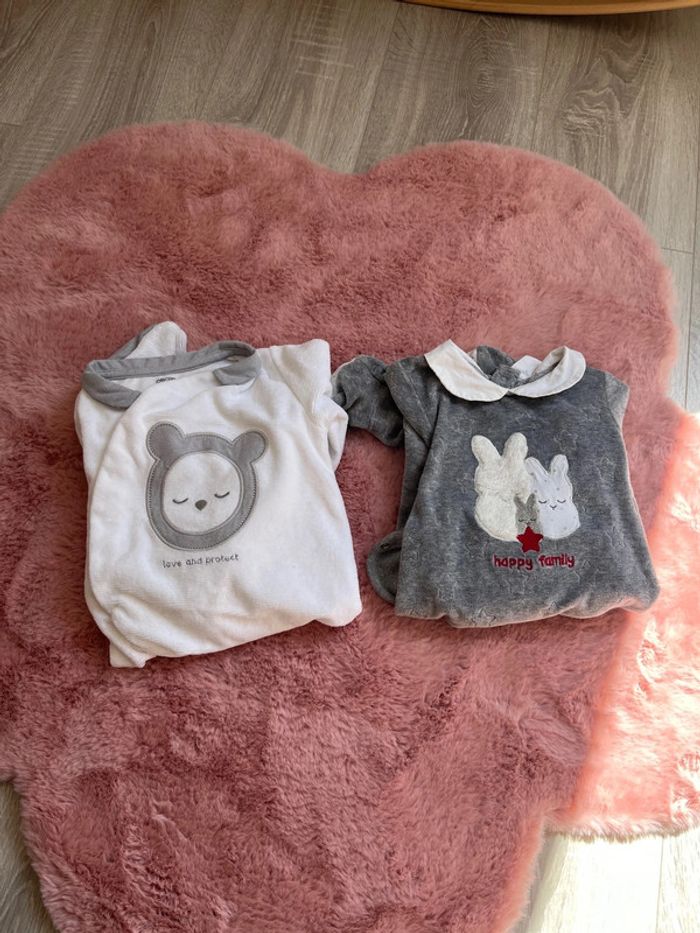 2 pyjamas 9 mois velours hiver mixte