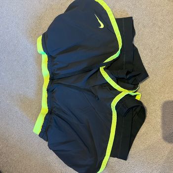 Short Nike