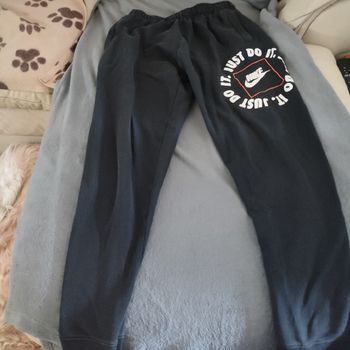 Pantalon jogging Nike noir 157cm