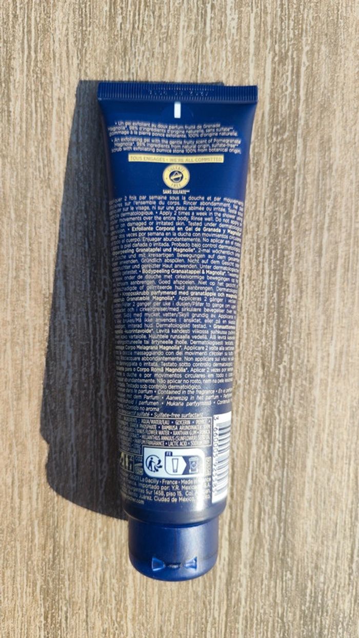 Gommage corps et exfoliant Grenade Magnolia - Yves Rocher - photo numéro 2