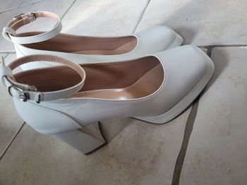 Chaussures à talons blanches