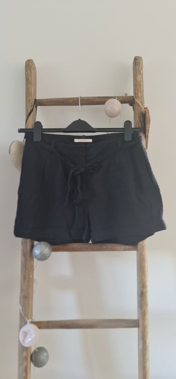 Short noir classique Camaïeu taille 38 M 