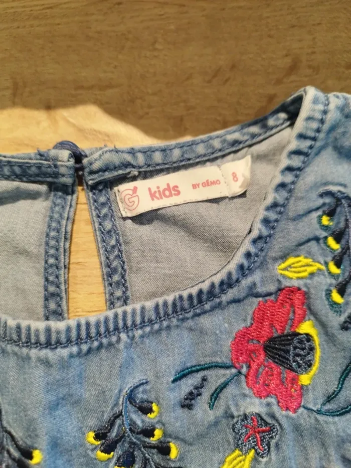 Blouse 8 ans Gémo - photo numéro 2