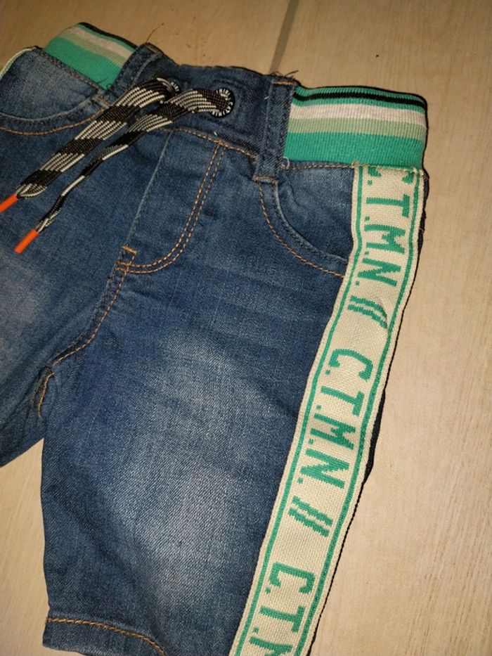 Short catimini 18 mois - photo numéro 2