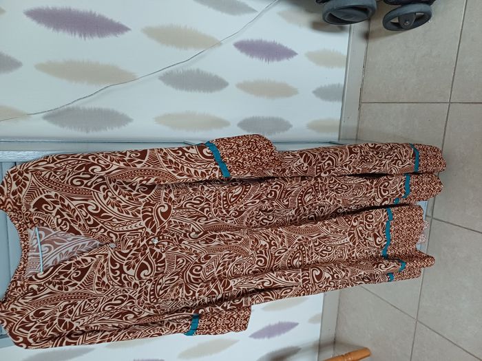 robe longue manches 3/4 Taille 2