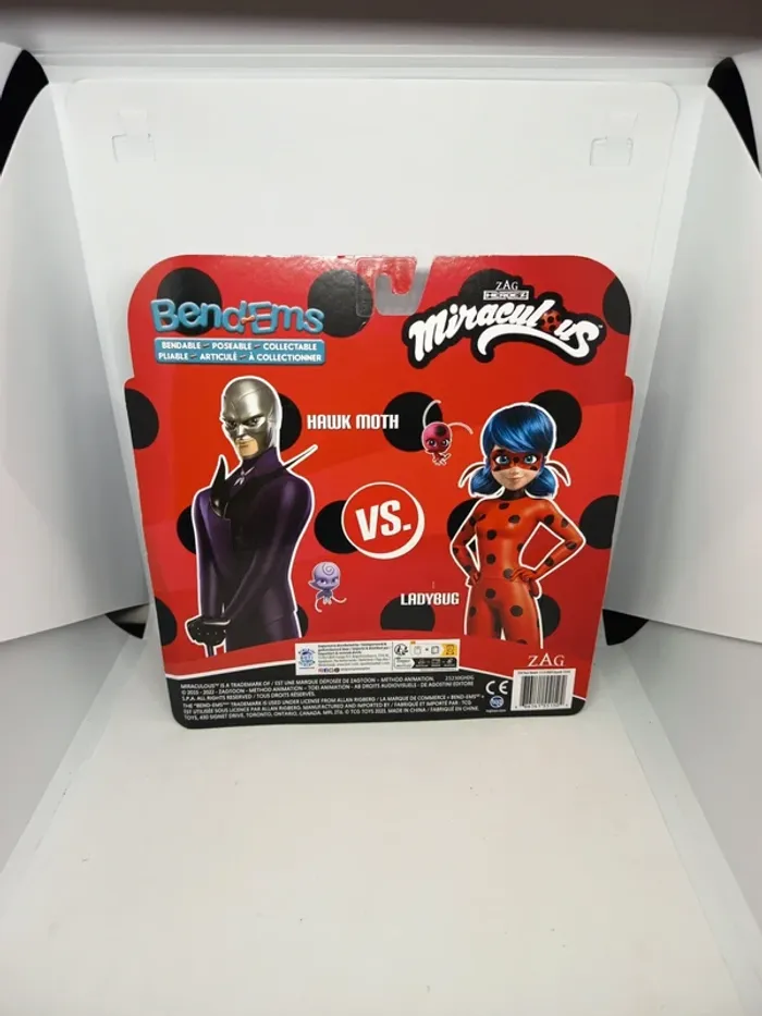 Lot de 2 Figurines - Ladybug & Hawk Moth - photo numéro 2