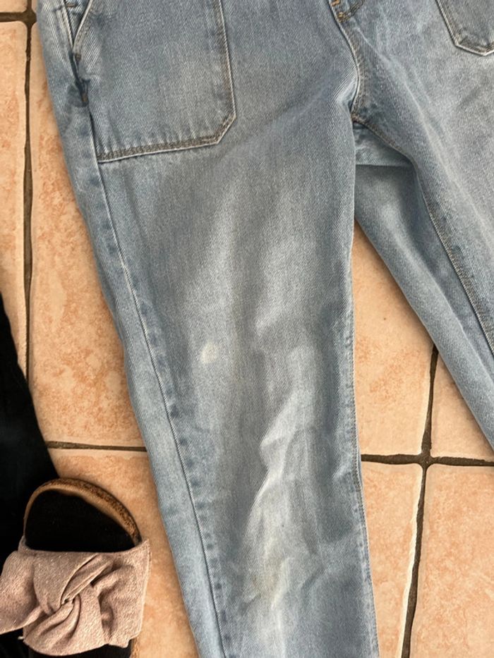 Lot salopette et jeans - photo numéro 3