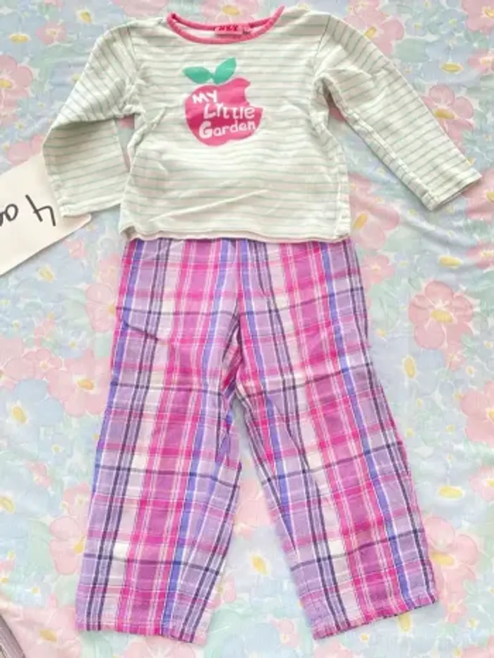 Pyjama 4 ans 2 pièces - photo numéro 2