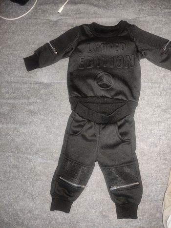 Survêtement  mercedes