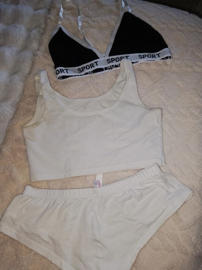 Gros cartons de vêtements femme - photo numéro 8