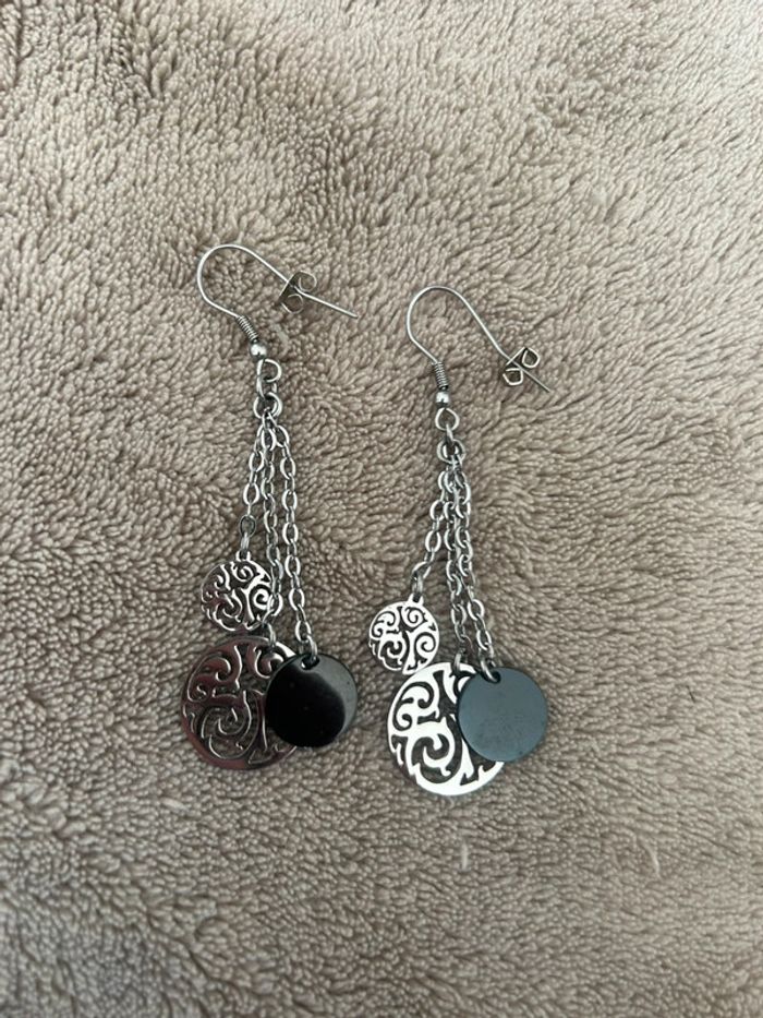 Lot boucles d’oreilles et bracelet - photo numéro 2