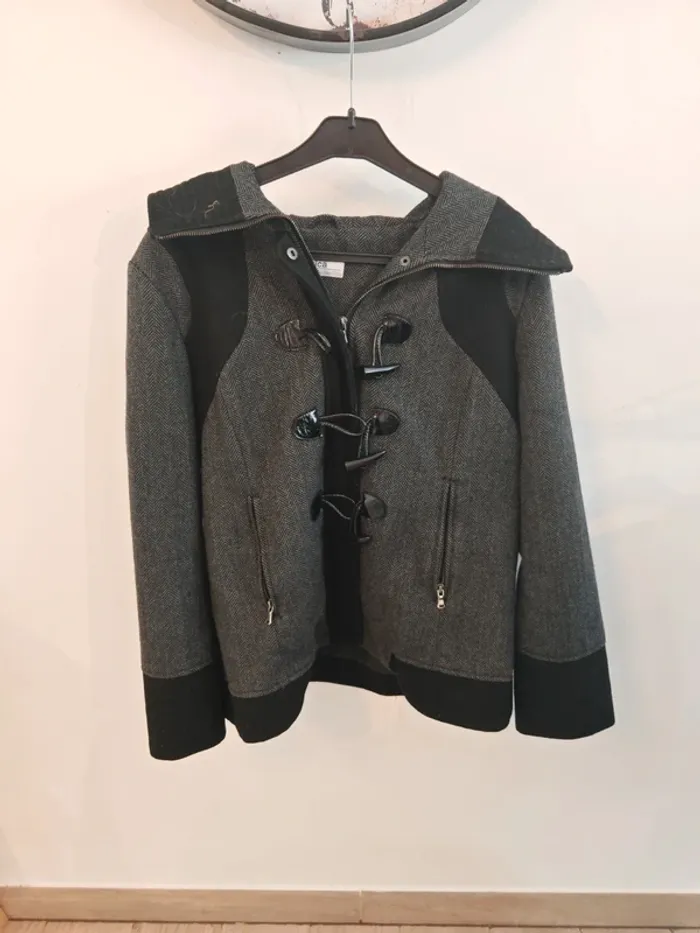 Veste grise à capuche femme taille 44