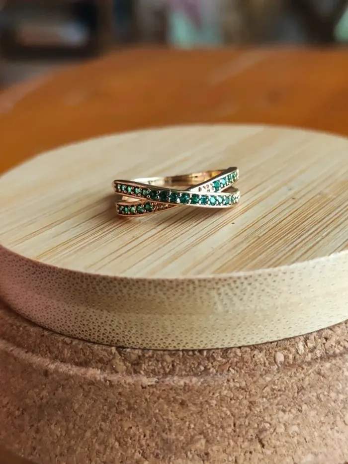Anneau doré & vert, zircon, élégant