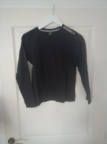 T-shirt noir à manches longues kiabi taille 14 ans